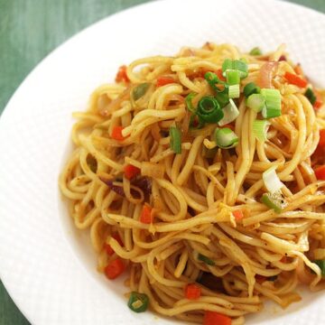 Veg Chow Mein Recipe, Indian Chinese style (How to make Vegetable Chow Mein)