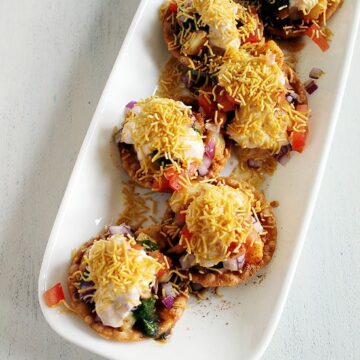 Dahi Papdi Chaat Recipe (How to Make Dahi Papdi Chaat Recipe)