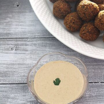 Tahini sauce recipe (How to make tahini sauce recipe with garlic and lemon)