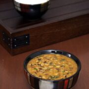 Maah Chole Ki Dal Recipe (How to make maah chole di dal recipe)