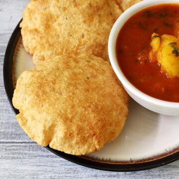 Bedmi Puri Recipe (How to make Bedmi Poori) Crispy Urad Dal Puri