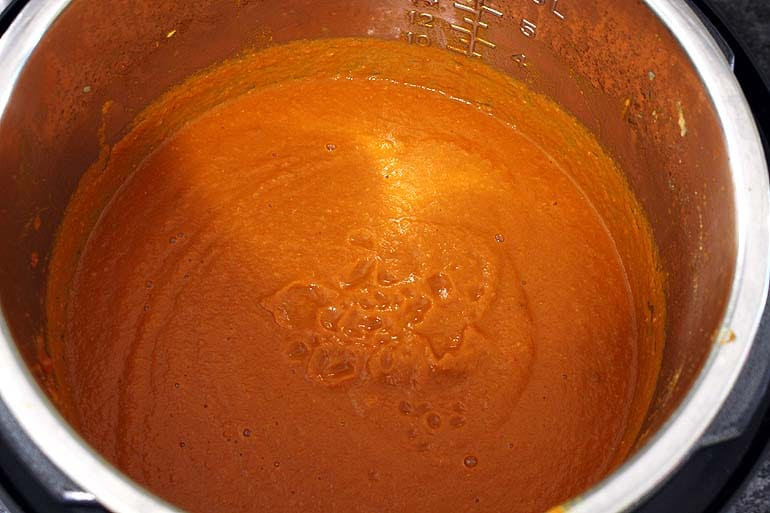 Instant Pot Onion Tomato Masala (Basic Indian Curry Paste)