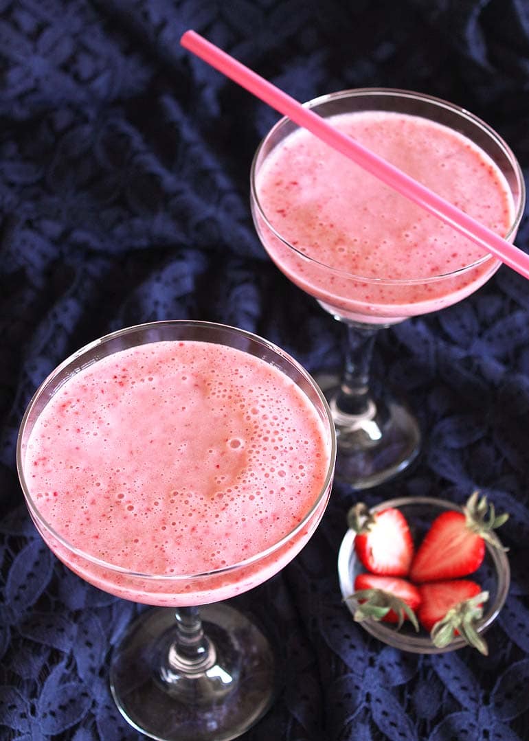 Strawberry Milkshake Recipe (using Fresh Strawberries & Ice Cream)
