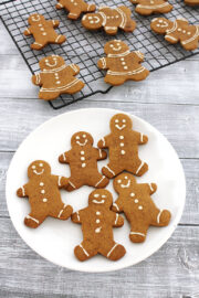 Eggless gingerbread men cookies recipe