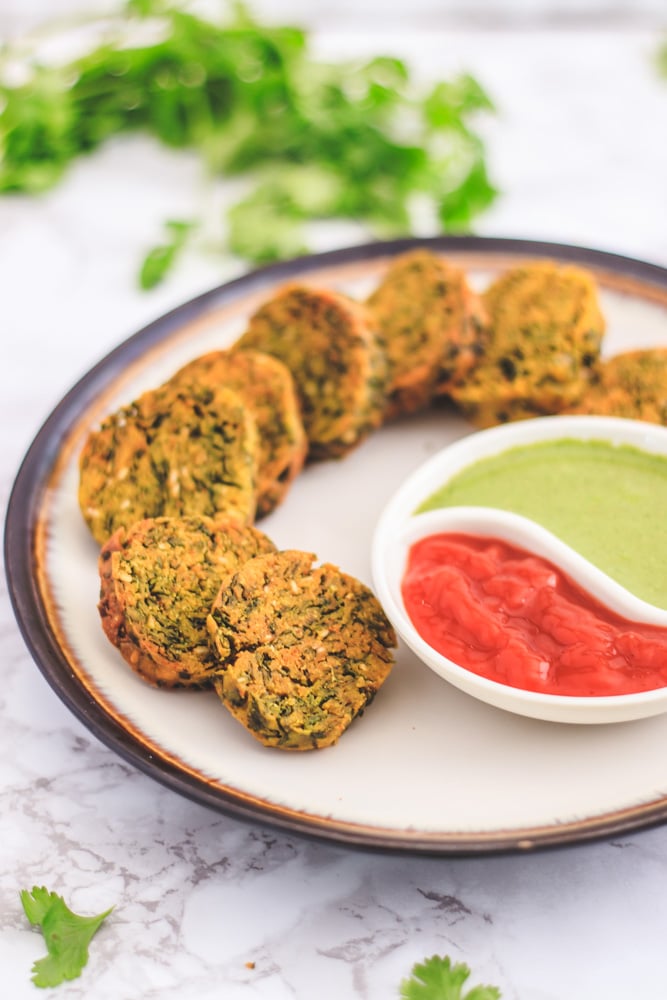 Maharashtrin kothimbir vadi recipe (Crispy edges, soft inside)