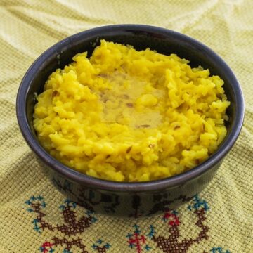 How to make moong dal khichdi