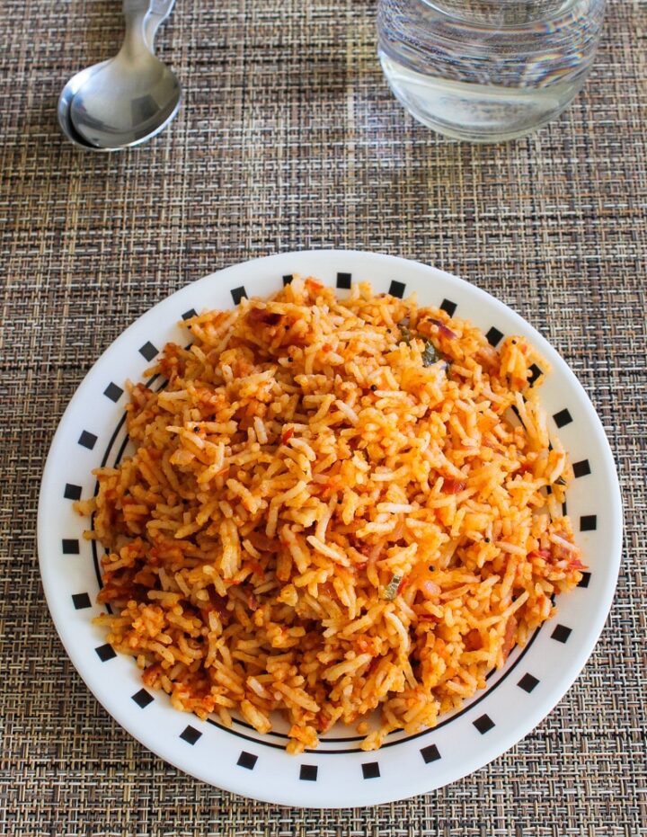 Tomato Rice (Thakkali Sadam) - Spice Up The Curry