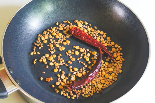 roasted dal and spices mixture to make spice powder