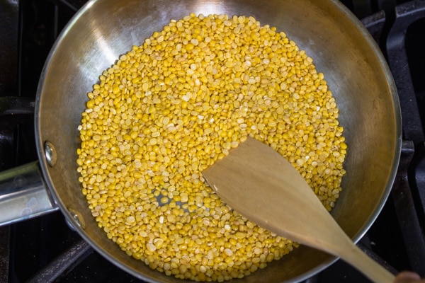 roasting moong dal