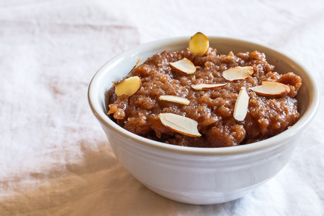 Singhare ka Halwa in a bowl.