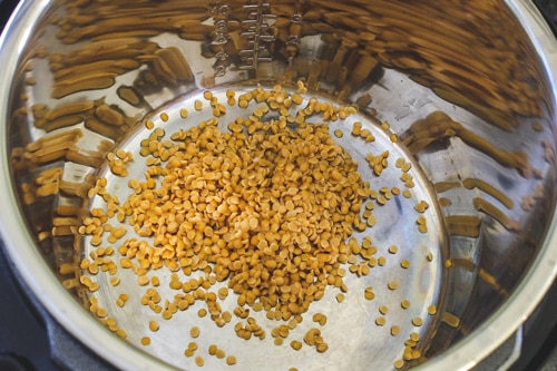 adding dal to the instant pot
