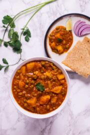 Punjabi aloo matar gravy recipe