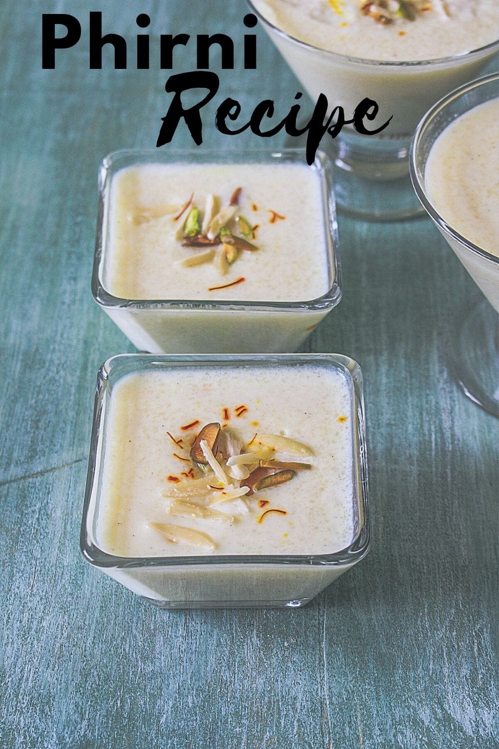 phirni in serving bowls with text on top of the image.