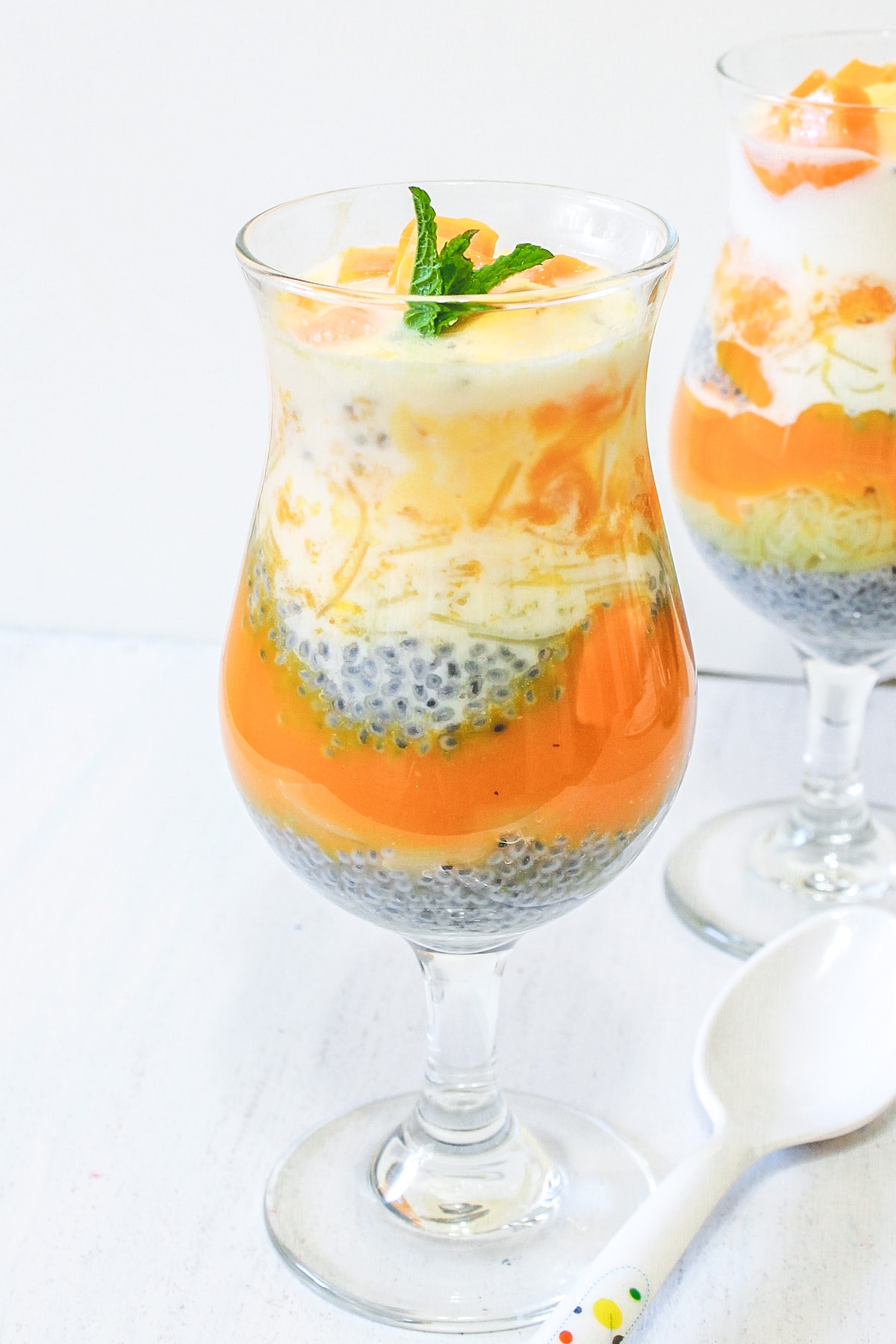 2 glasses of mango falooda.