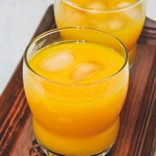 Beskoristan crtati kupka  Mango Juice Recipe - Spice Up The Curry