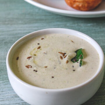 Peanut chutney served with paniyaram.