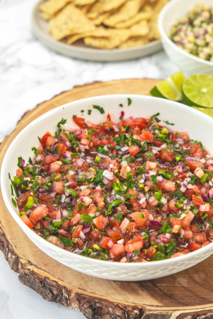Chipotle Fresh Tomato Salsa Recipe (Copycat)